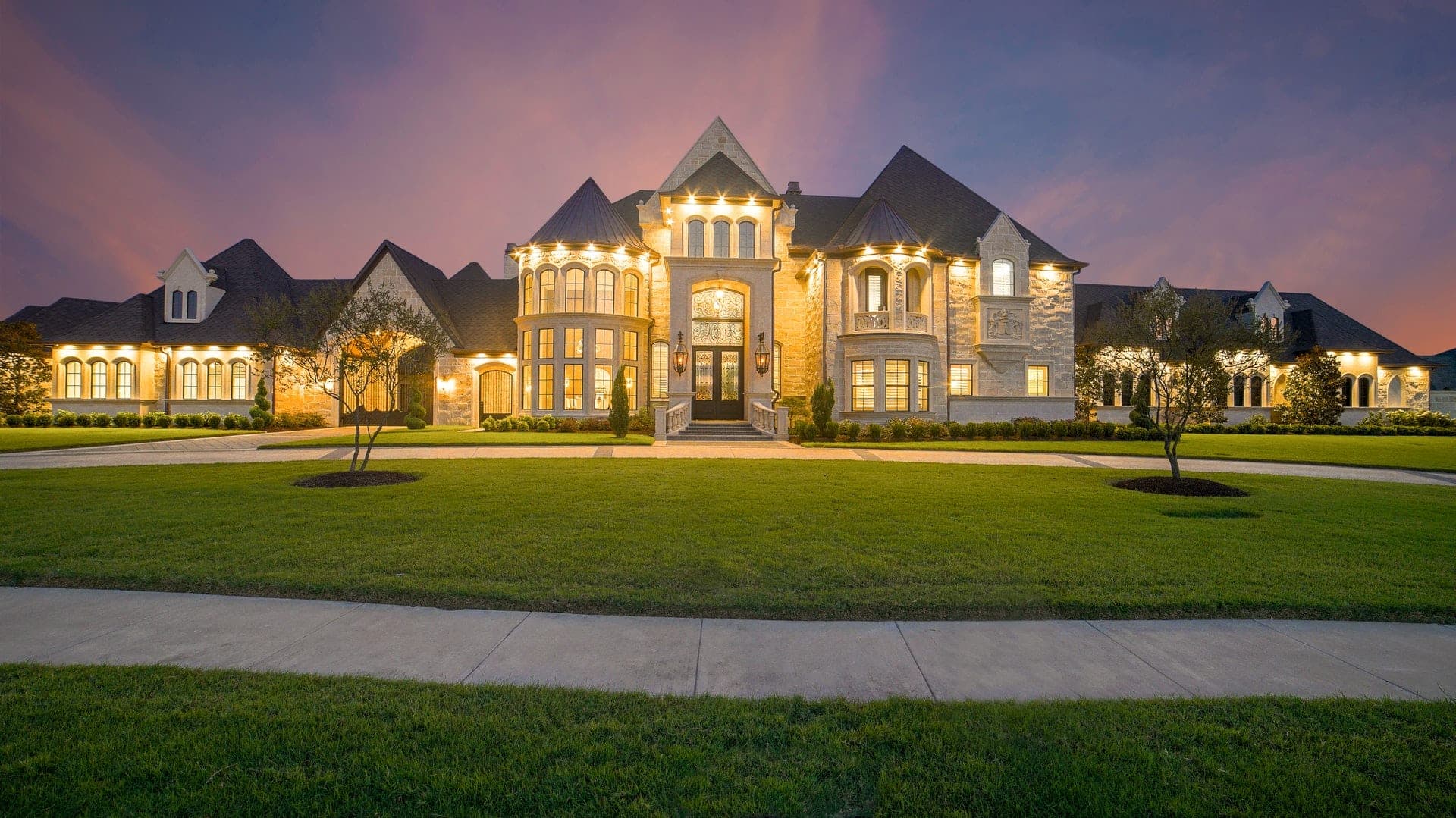 Innovative Monetization Strategies for Real Estate Agents and Brokers